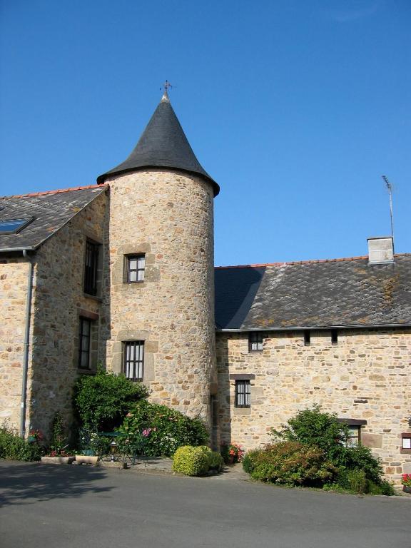 Gites De La Ferme Auberge De Mesauboin Bille Exterior photo
